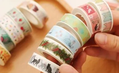 How the stickiness of washi tape works